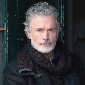 How tall is Patrick Bergin?